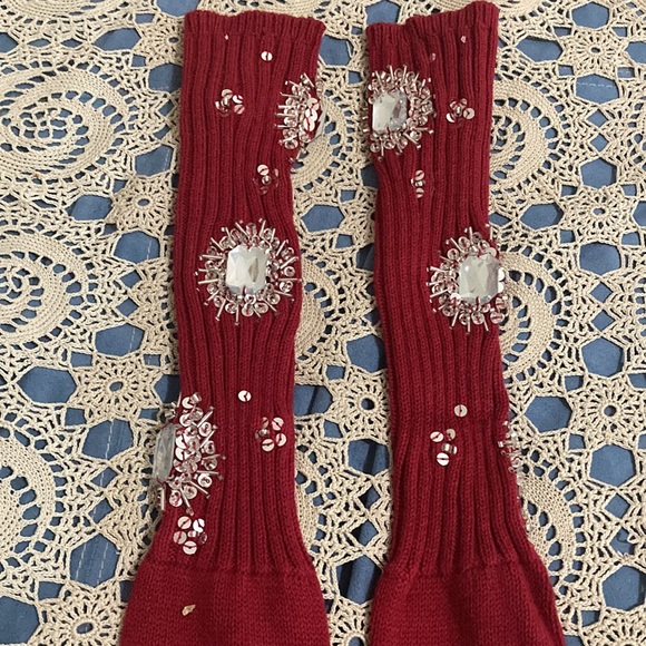 IMAN Embellished Gloves - Picture 2 of 7